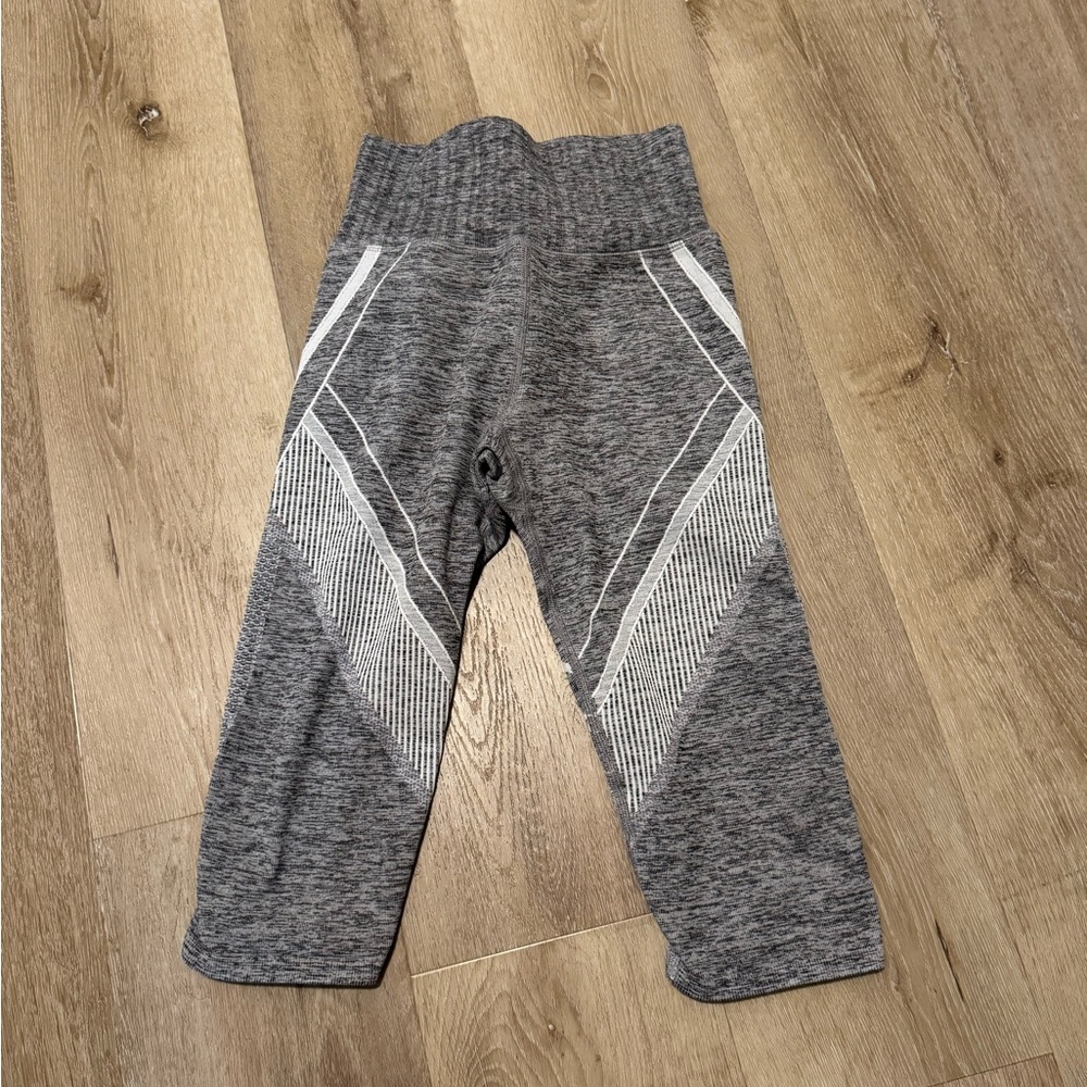 Athleta Mesh Leg Capri